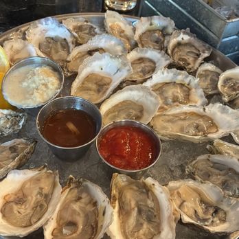 Saltine - Seafood Near Me - Norfolk, Virginia