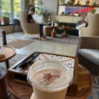 Layla & Ringo's - Strawberries & Cream Latte - Coffee & Tea Near Me - Chicago, Illinois Layla & Ringo's - Strawberries & Cream Latte - Coffee & Tea Near Me - Chicago, Illinois