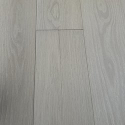 West Flooring & Design - full on crack in the delivered board - stay away from this company
