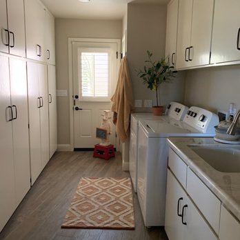 BLC Custom Homes - Laundry room - General Contractors Near Me - Fresno, California BLC Custom Homes - Laundry room - General Contractors Near Me - Fresno, California