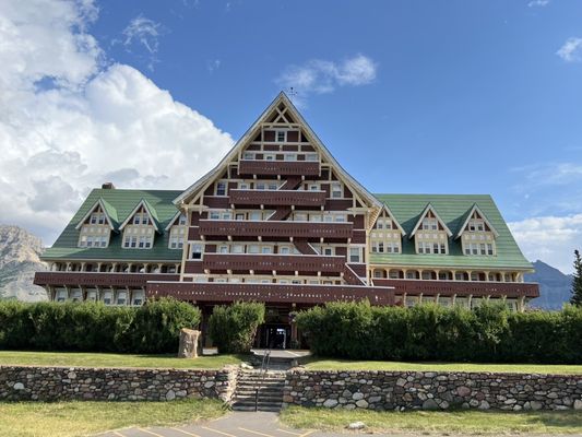 Prince Of Wales Hotel by null