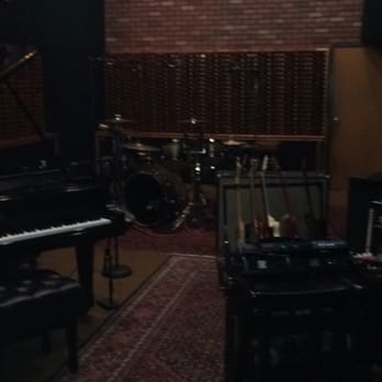 Costa Mesa Recording Studios - Recording & Rehearsal Studios Near Me - Costa Mesa, California