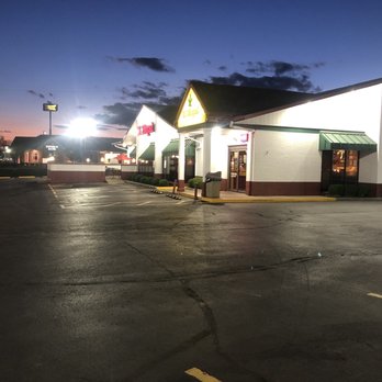 El Nopal - Exterior - Mexican Near Me - Shepherdsville, Kentucky