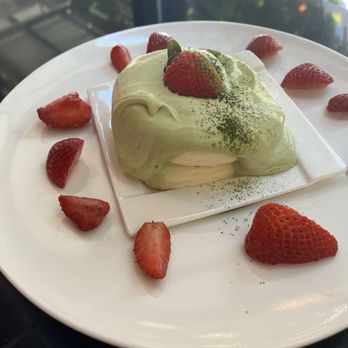 Cafe Remix - Matcha strawberry soufflé pancakes! - Cafes Near Me - Seattle, Washington Cafe Remix - Matcha strawberry soufflé pancakes! - Cafes Near Me - Seattle, Washington