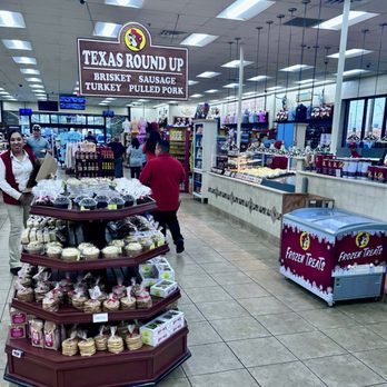 Buc-ee's - Gas Stations Near Me - Wharton, Texas Buc-ee's - Gas Stations Near Me - Wharton, Texas