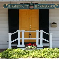 Elizabeth City Bed and Breakfast - You'll know you're here when you see the welcoming yellow door!