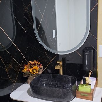 Zoe Luxury Nails Lounge - Bathroom shot - Nail Salons Near Me - Charlotte, North Carolina Zoe Luxury Nails Lounge - Bathroom shot - Nail Salons Near Me - Charlotte, North Carolina