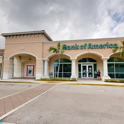 Bank of America Financial Center - Storefront
