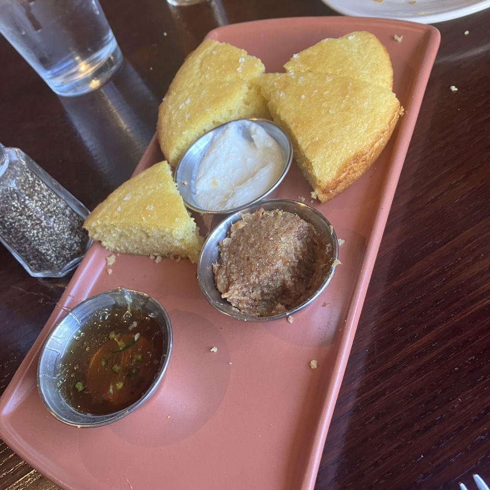 The Single Barrel - Cornbread - Steakhouses Near Me - Lincoln, Nebraska The Single Barrel - Cornbread - Steakhouses Near Me - Lincoln, Nebraska