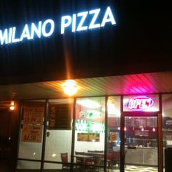 Milano Pizza - A beacon in the night