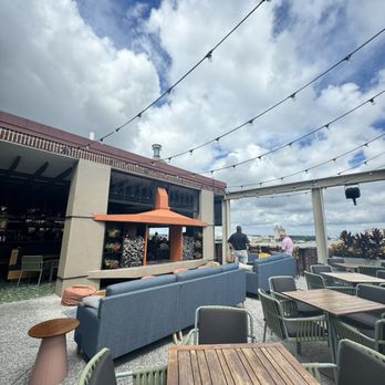 The Lost Square - Rooftop - Cocktail Bars Near Me - Savannah, Georgia