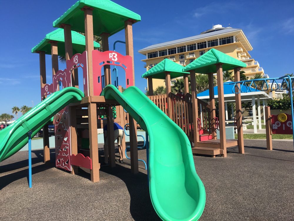 Social spots from Frank Rendon Park