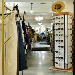 Savvy Again Consignment Boutique