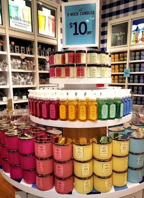 BATH & BODY WORKS - Updated December 2025 - 28 Photos - 10300