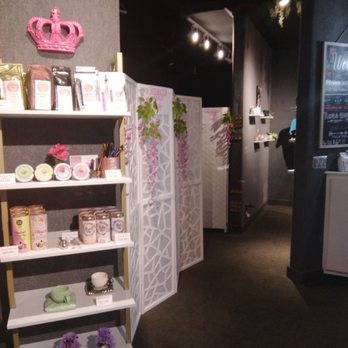 Drip Queen Coffee - Blooming teas. - Coffee & Tea Near Me - Colorado Springs, Colorado Drip Queen Coffee - Blooming teas. - Coffee & Tea Near Me - Colorado Springs, Colorado