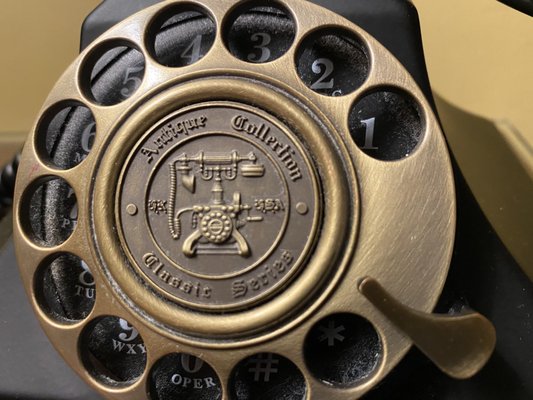 Hotel Apache by null