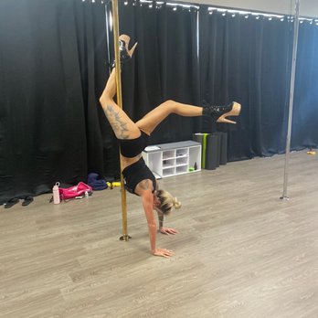 Siren Pole Dance - Pole Dancing Classes Near Me - Azusa, California