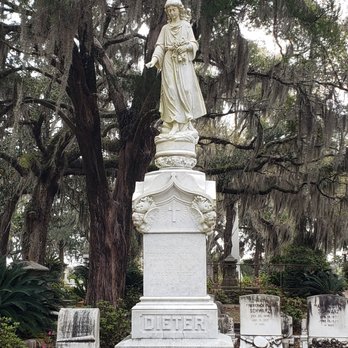 Bonaventure Don - Dieter Cemetery Statuary Statue - Tours Near Me - Thunderbolt, Georgia