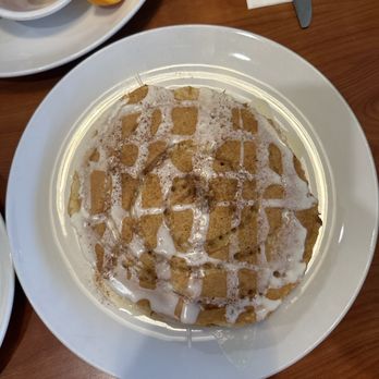 Broken Yolk Cafe - Cinna-Cakes - Breakfast & Brunch Near Me - La Quinta, California
