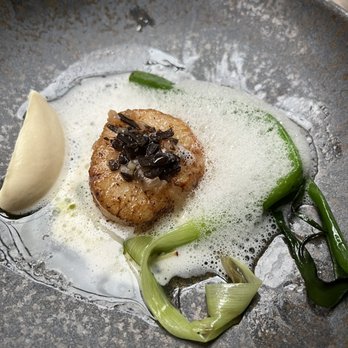 Boka - Seared scallop - New American Near Me - Chicago, Illinois Boka - Seared scallop - New American Near Me - Chicago, Illinois