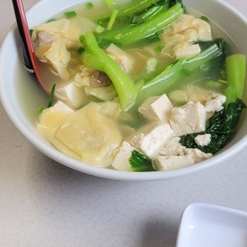 Bo’s Kitchen - Tofu noodles with added 5 pieces of Won ton. - Chicken Wings Near Me - Honolulu, Hawaii