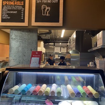 Vinason Pho Kitchen - Kirkland - Drink cooler - Vietnamese Near Me - Kirkland, Washington
