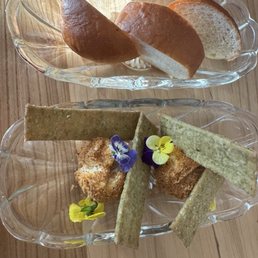 cheese ball appetizer with homemade crackers and bread cheese ball appetizer with homemade crackers and bread