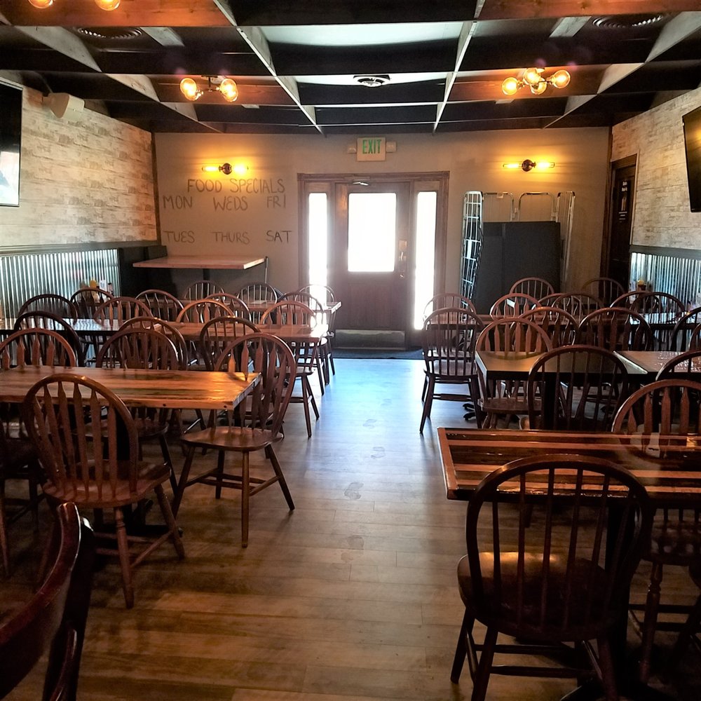 Top Notch Bar - dining area - Pubs Near Me - Brookston, Indiana Top Notch Bar - dining area - Pubs Near Me - Brookston, Indiana
