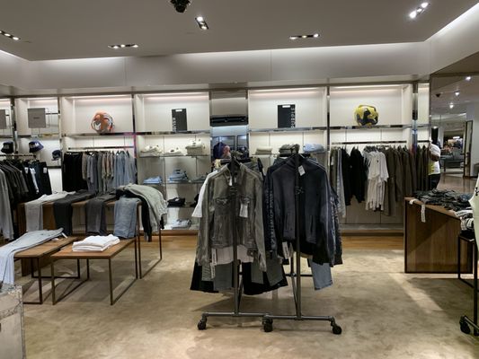 Neiman Marcus by null