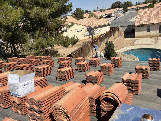 ARM Roofing Specialists Logo