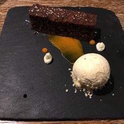 The Black Horse - Warm Carrot Cake with Ice Cream