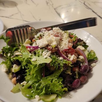 Santa Barbara Pizza House - Mediterranean salad - Pizza Near Me - Santa Barbara, California Santa Barbara Pizza House - Mediterranean salad - Pizza Near Me - Santa Barbara, California
