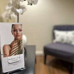 Facials & Waxing By Joice - Waiting area