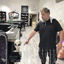 Aura Shop - The man himself...