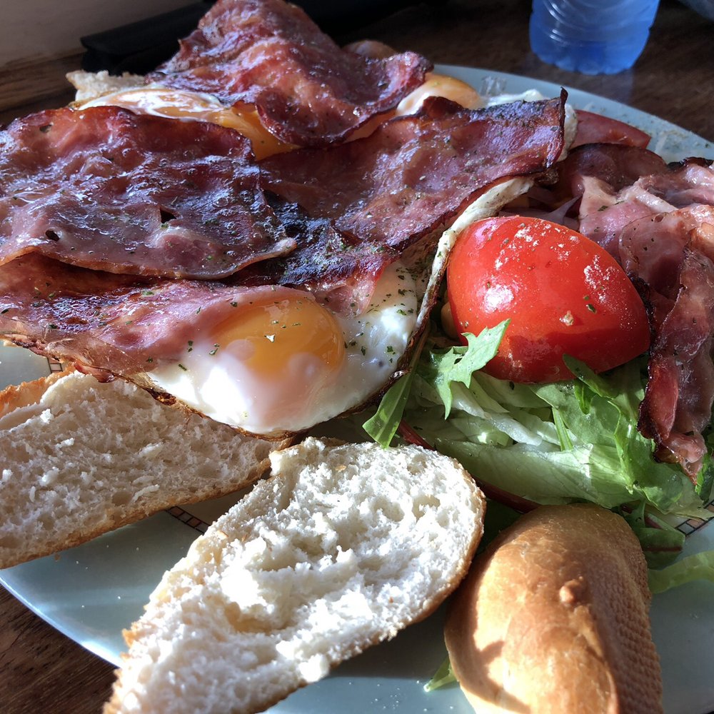 Broodje Bert - Bacon and fried egg sandwich - Breakfast & Brunch Near Me - Amsterdam, New Hampshire Broodje Bert - Bacon and fried egg sandwich - Breakfast & Brunch Near Me - Amsterdam, New Hampshire