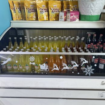 Lee's Sandwiches - Drinks - Vietnamese Near Me - LakeBalboa, California Lee's Sandwiches - Drinks - Vietnamese Near Me - LakeBalboa, California