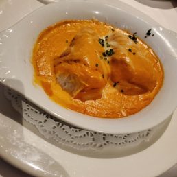 Appetizer cod with roasted bell pepper sauce