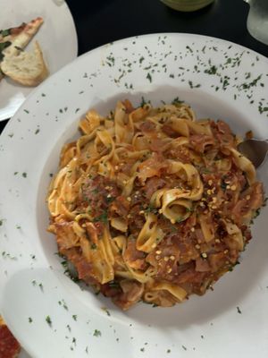 Avanti Pizzeria, Trattoria and Market by null