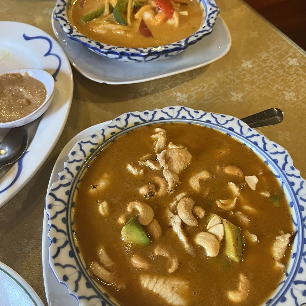 Rock A Bangkok - Masaman Chicken & Yellow Curry with Shrimp - Thai Near Me - Miami, Florida Rock A Bangkok - Masaman Chicken & Yellow Curry with Shrimp - Thai Near Me - Miami, Florida