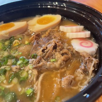 Domoishi - Royal Oak - Beef Ramen with miso soup - Poke Near Me - Houston, Texas Domoishi - Royal Oak - Beef Ramen with miso soup - Poke Near Me - Houston, Texas