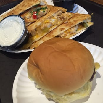 Bachi 197 - Quesadillas and sliders - Mexican Near Me - Wood-Ridge, New Jersey Bachi 197 - Quesadillas and sliders - Mexican Near Me - Wood-Ridge, New Jersey