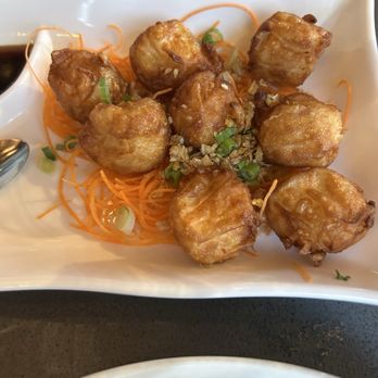 Dahla - Crispy shrimp dumplings - Thai Near Me - New Orleans, Louisiana Dahla - Crispy shrimp dumplings - Thai Near Me - New Orleans, Louisiana