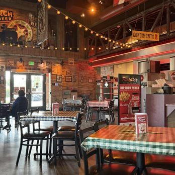 PORTILLO’S MORENO VALLEY - Updated March 2026 - 1547 Photos & 1539 ...