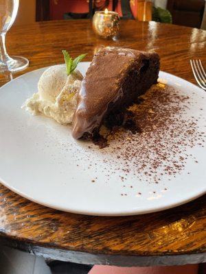 712 Cass Ave by null