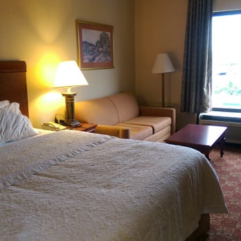 Hampton Inn Shrewsbury - My room - Hotels Near Me - New Freedom, Pennsylvania