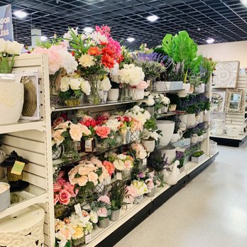 TJ MAXX - Updated September 2025 - 37 Photos & 23 Reviews - 42 S River