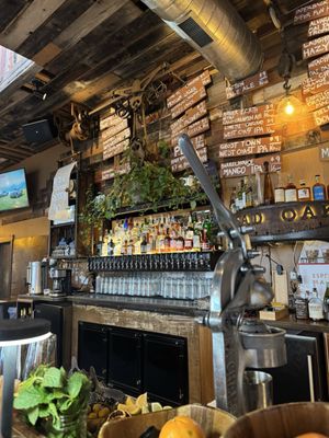 Mad Oak Bar ‘N’ Yard by null