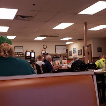Hartbrook Cafe - Yah it's dumpy. - Coffee & Tea Near Me - Hartland, Wisconsin