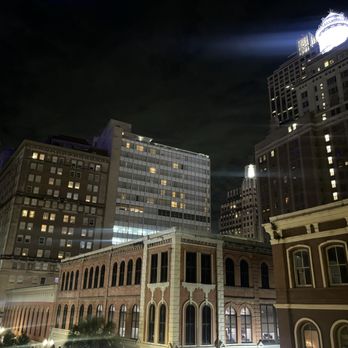 Catahoula Hotel - Balcony view - Hotels Near Me - New Orleans, Louisiana