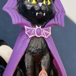Michaels - Vampire cat